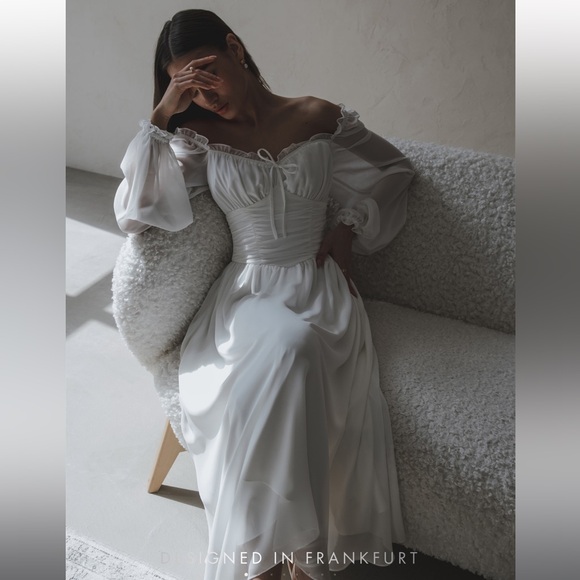 🌸 LICHI midi dress with pleated bodice and semi-transparent sleeves - Picture 6 of 17